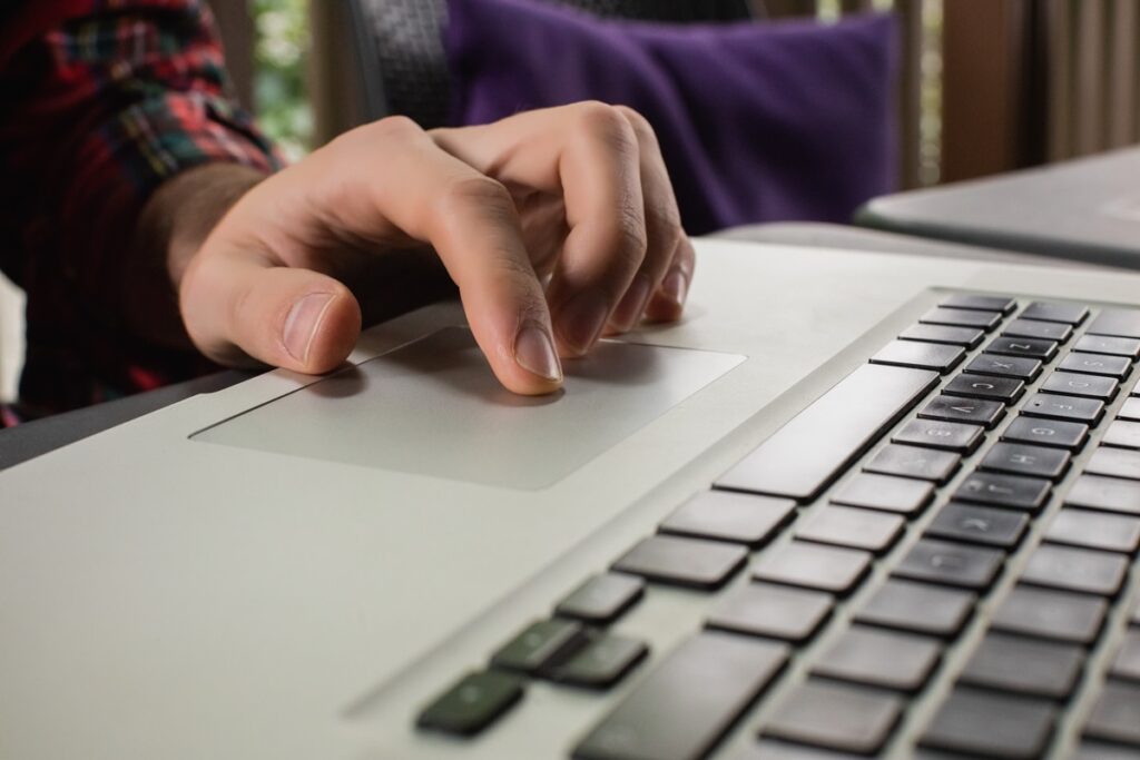 how to right click on a chromebook